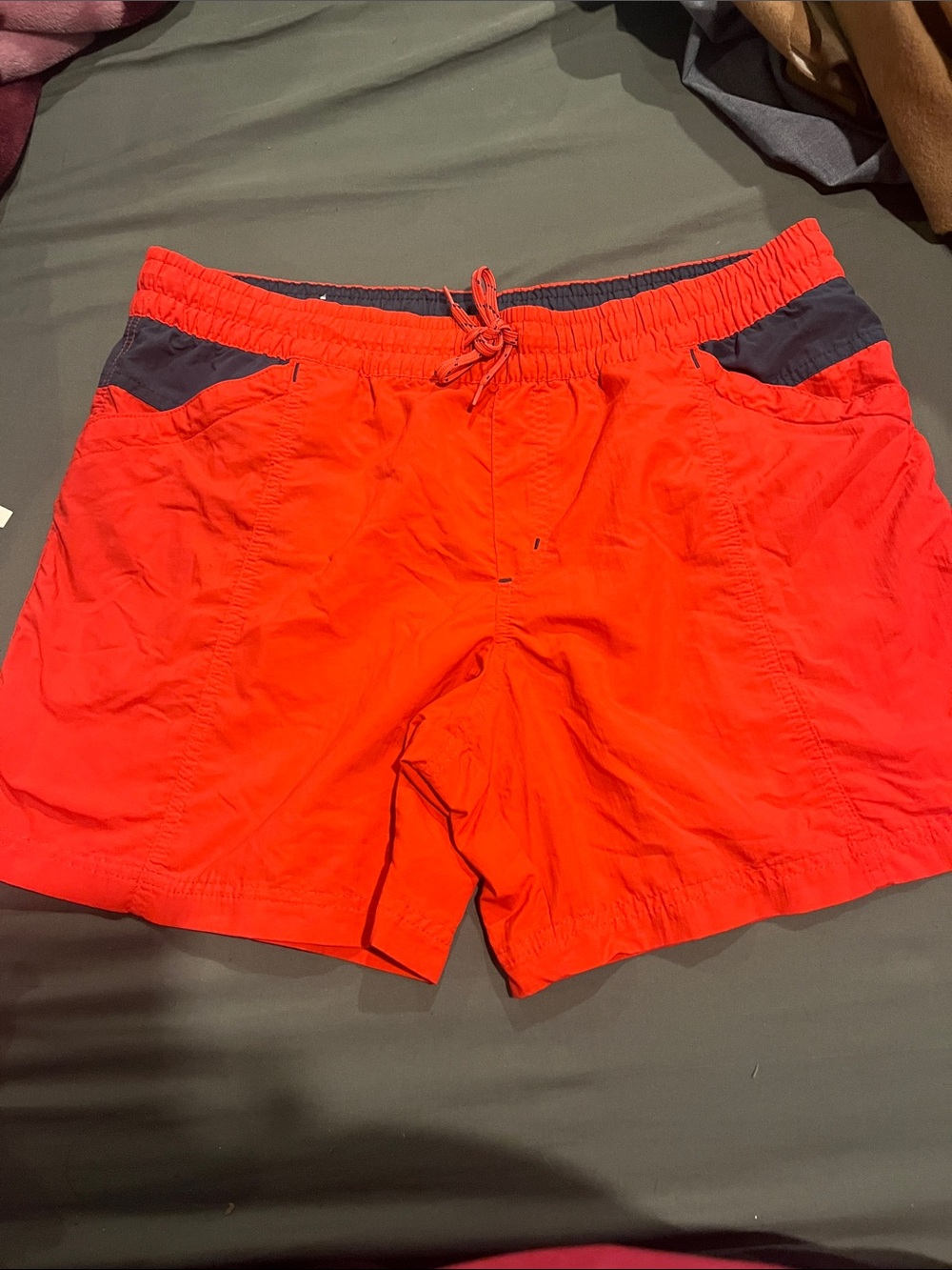 Columbia Women's OMNI-SHADE Walnut River Color Blocked Shorts Sz L